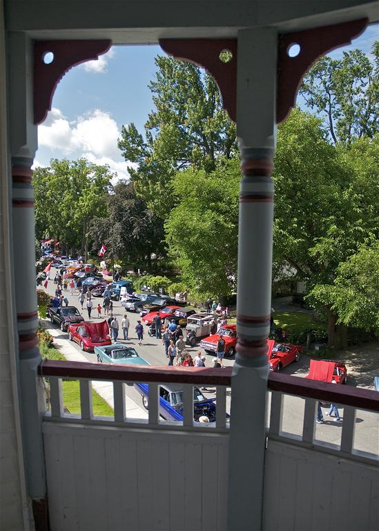Bondy House Bed & Breakfast Amherstburg Bagian luar foto