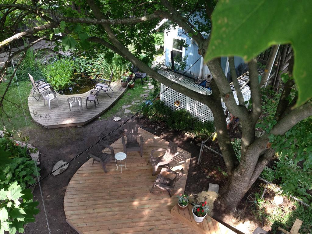 Bondy House Bed & Breakfast Amherstburg Bagian luar foto